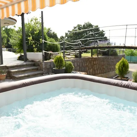 Apartment Sea View Ana With A Private Jacuzzi Opatija